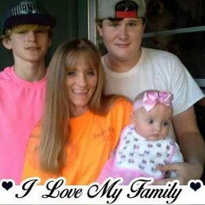 Meet your Posher, Crystal